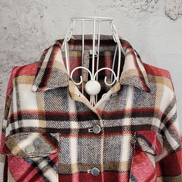 Charlie Charlie Charlotte Plaid Button-Up Women's Shacket Size XL - Picture 2 of 10